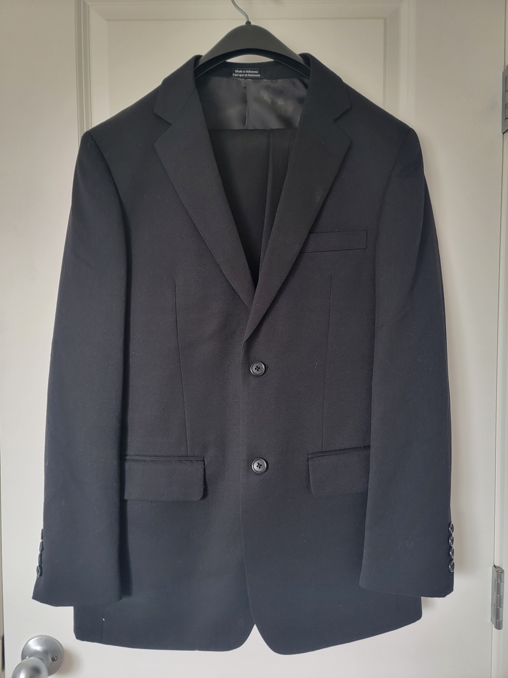 Men's Black Two-Button Tailored Full Suit‎ - Clean Modern Fit